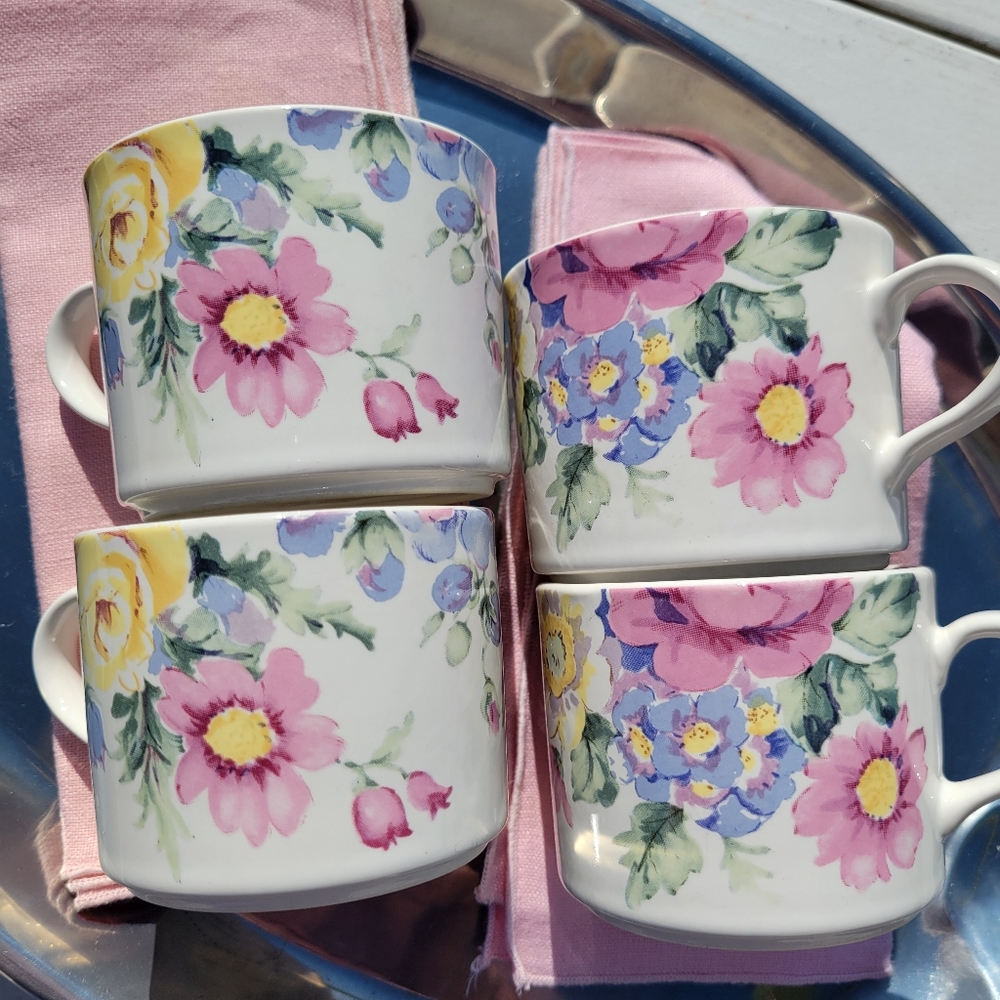 Horchow Floral Cups Mugs ~ "Patricia" Pattern ~ Japan ~ Shabby Chic ~ Stoneware